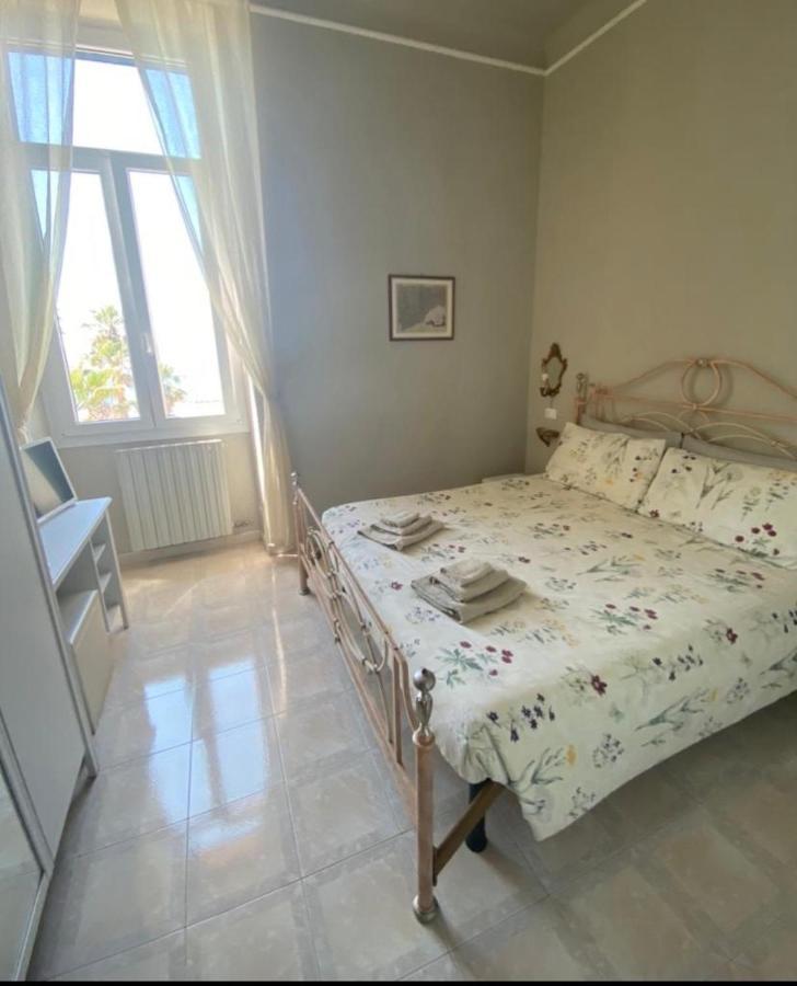 Deluxe Room,1033185494:JPEG
