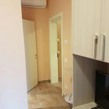Perla Nera Guesthouse-3